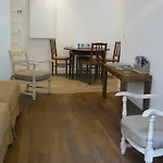 La Cour Du 5Eme - Chambre D\'Hotes