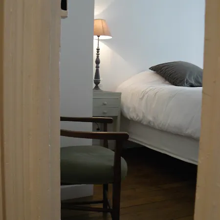 La Cour Du 5ème - D'hôtes Parigi
