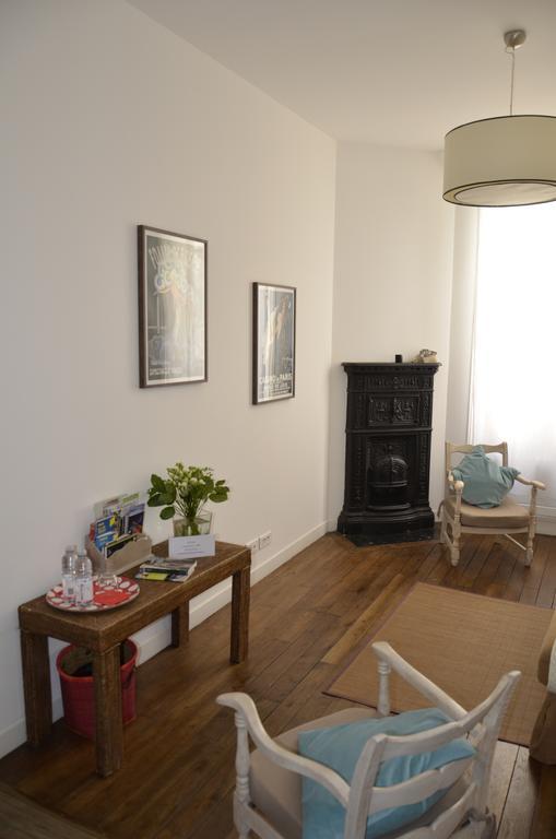 La Cour Du 5eme - D'hotes Bed & Breakfast Paris